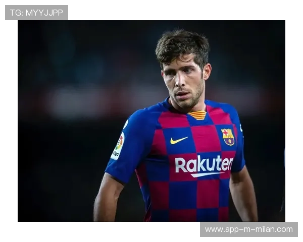 巴萨中路连续二次推进找到机会,罗贝托展现老道经验